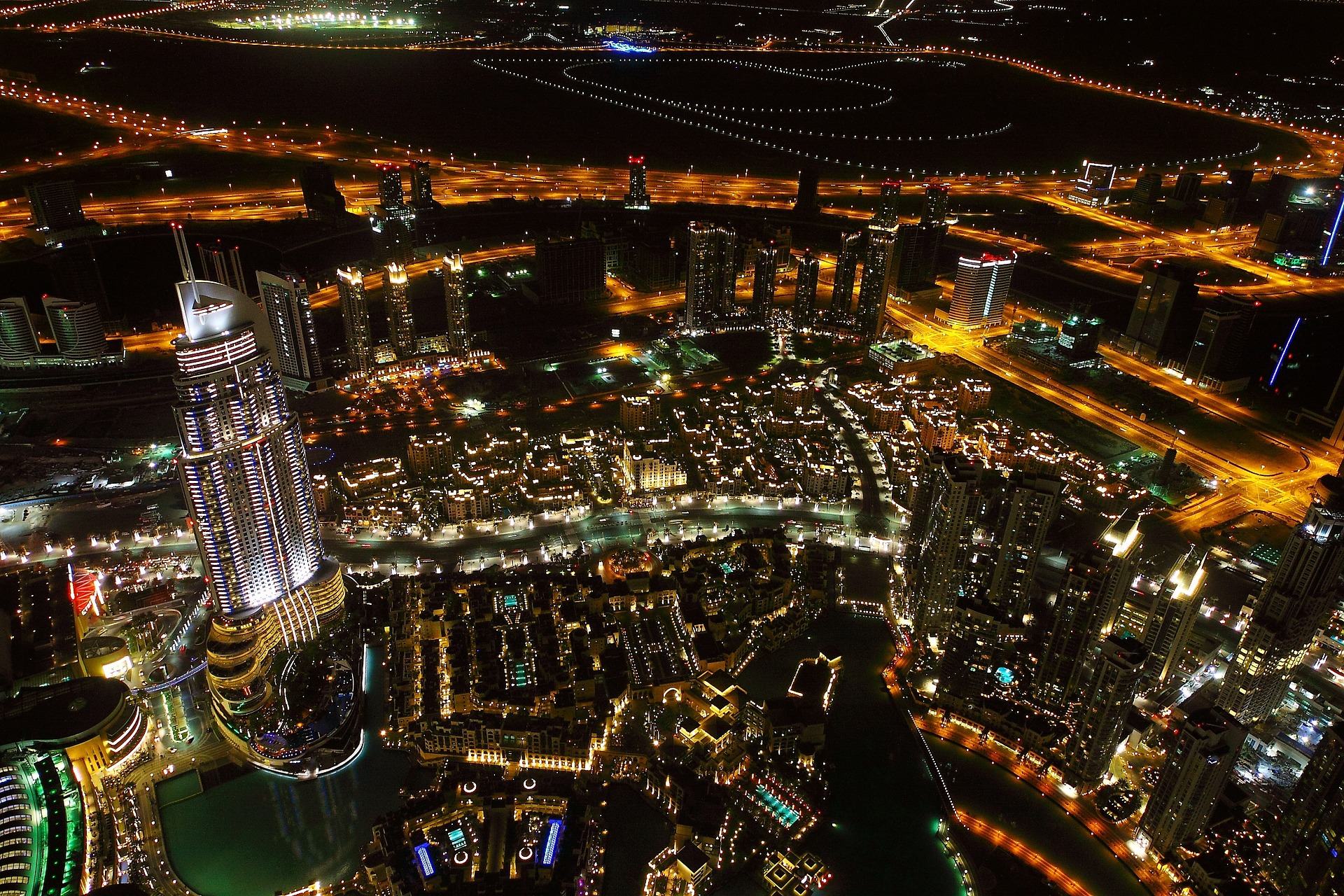 UAE Targets $122 Billion Per Year From Tourism – buy properties in dubai